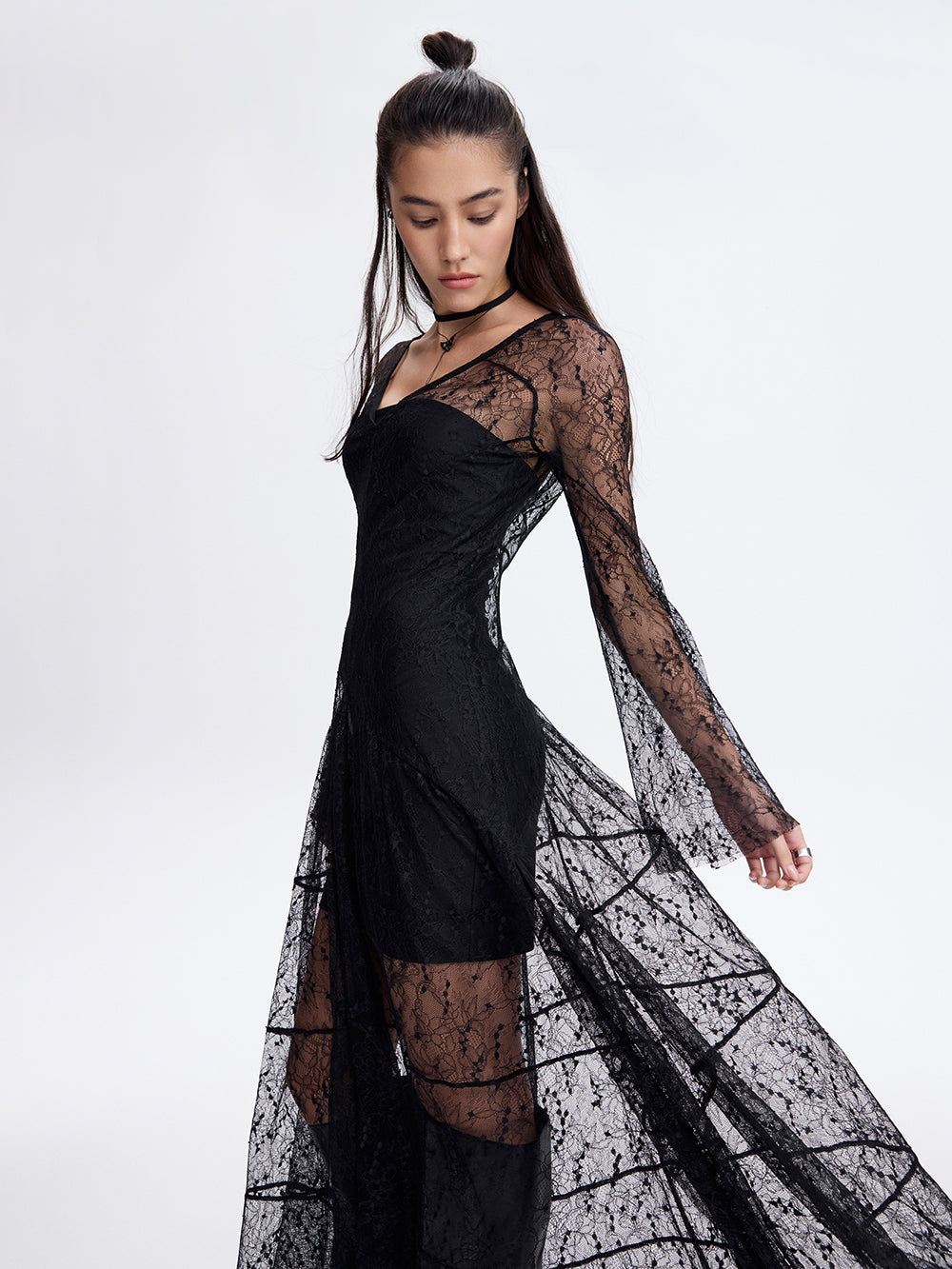 PRAS lace panel dress, skirt sweeping