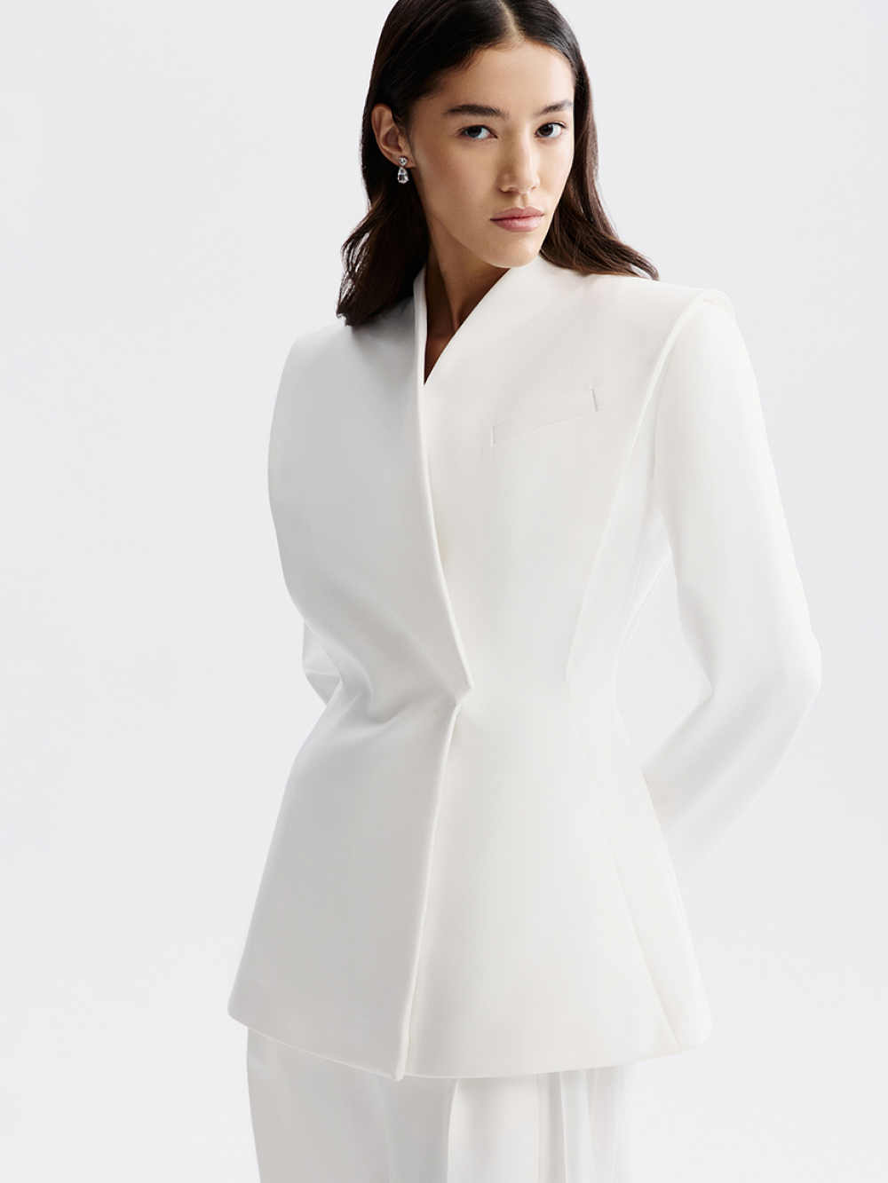 Architectural jacket with embroidery