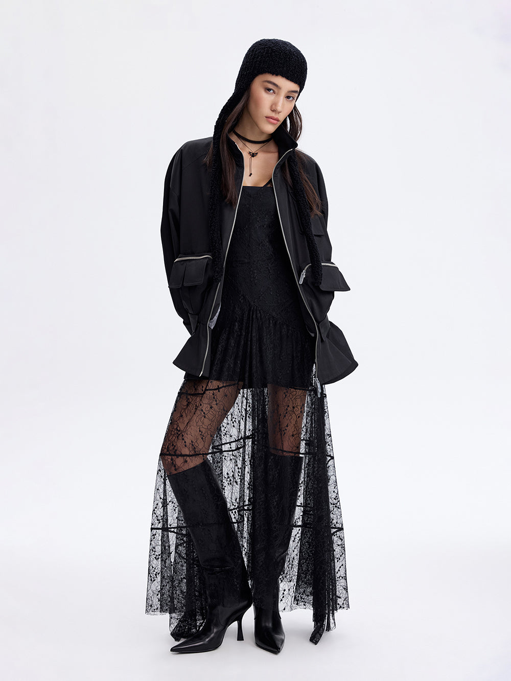 Knit Bonnet with Ties — Black