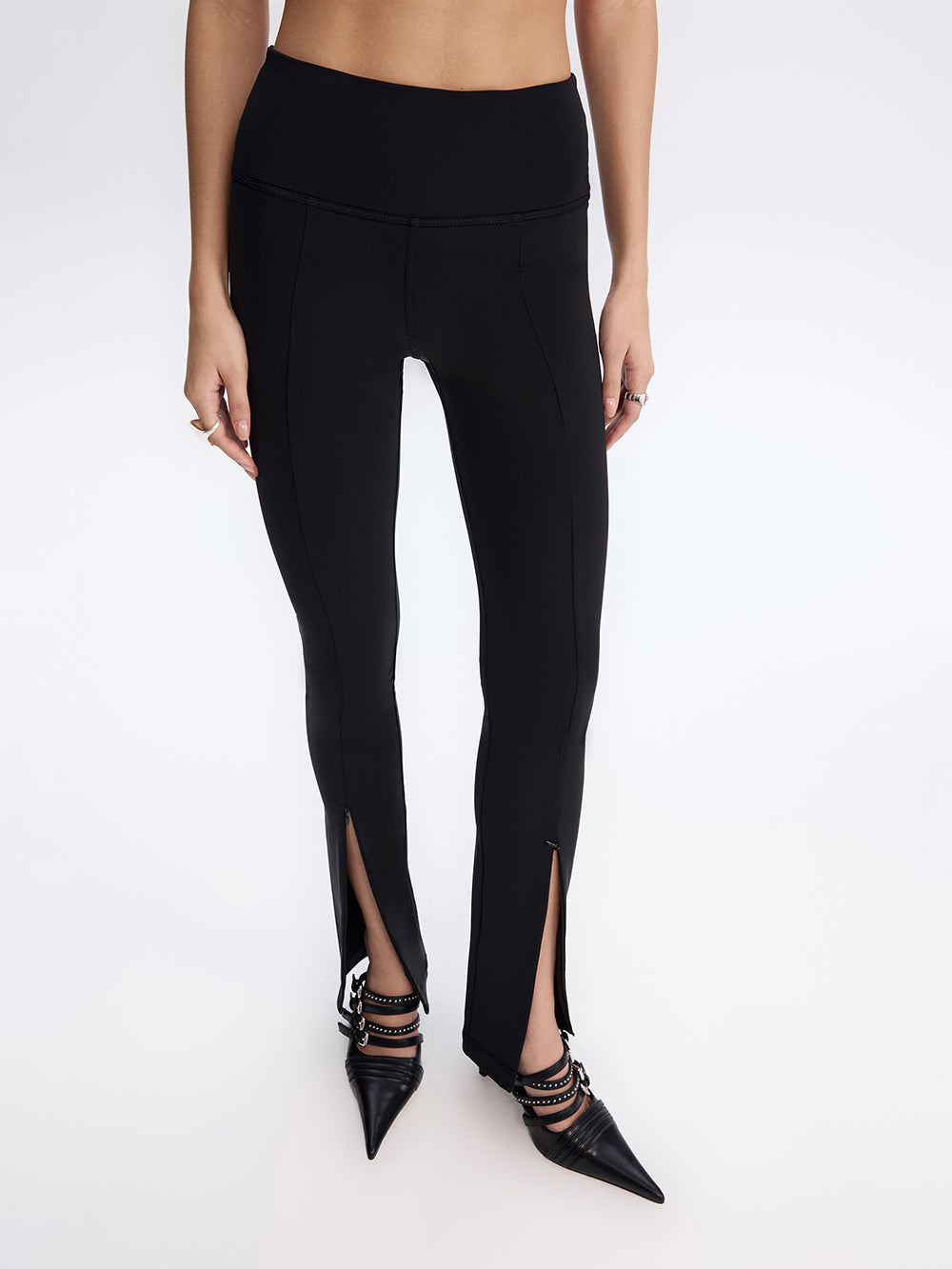 PRAS zip slit leggings, front from waist down