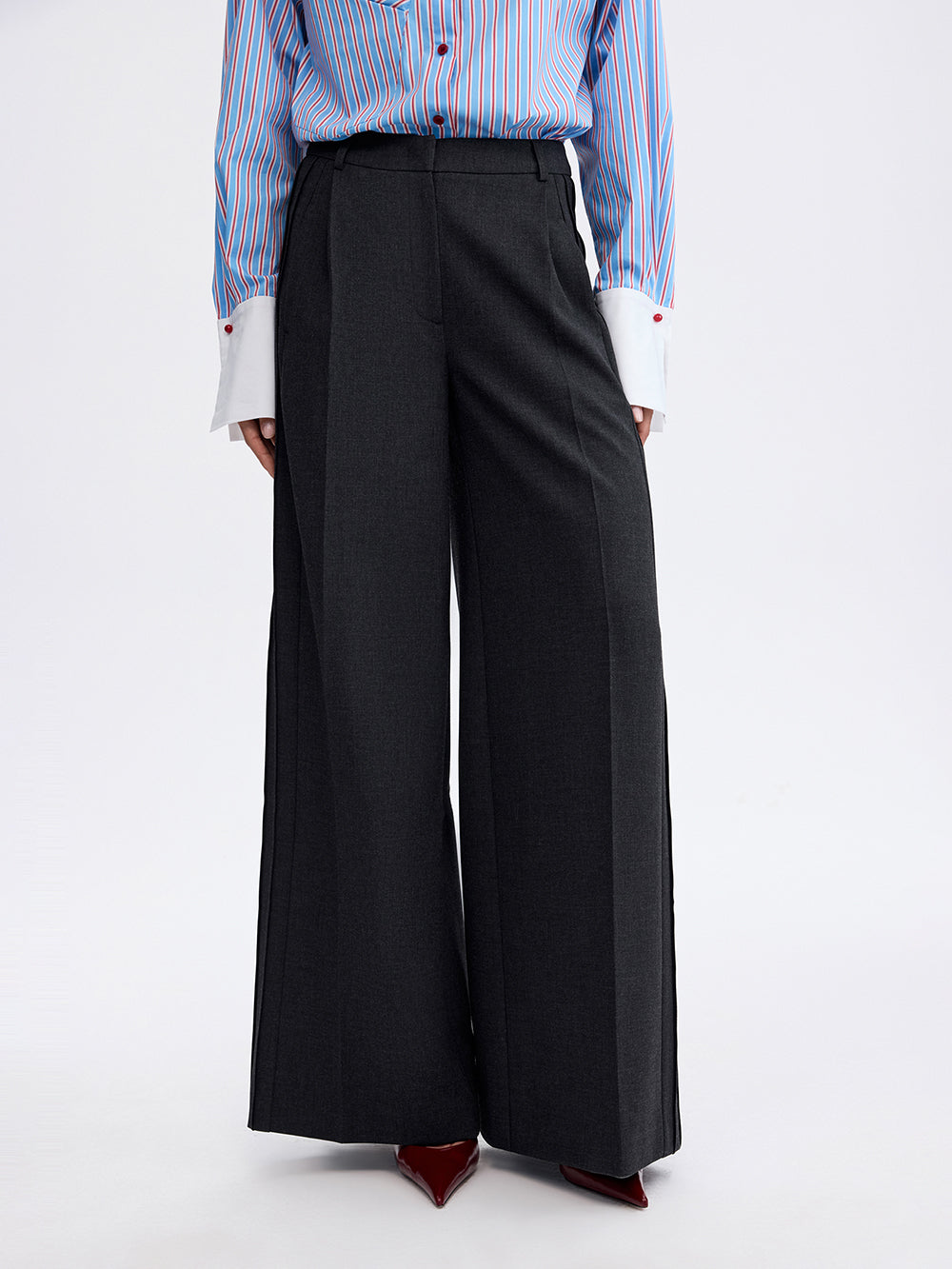 PRAS relief palazzo trousers in dark grey, front from waist down