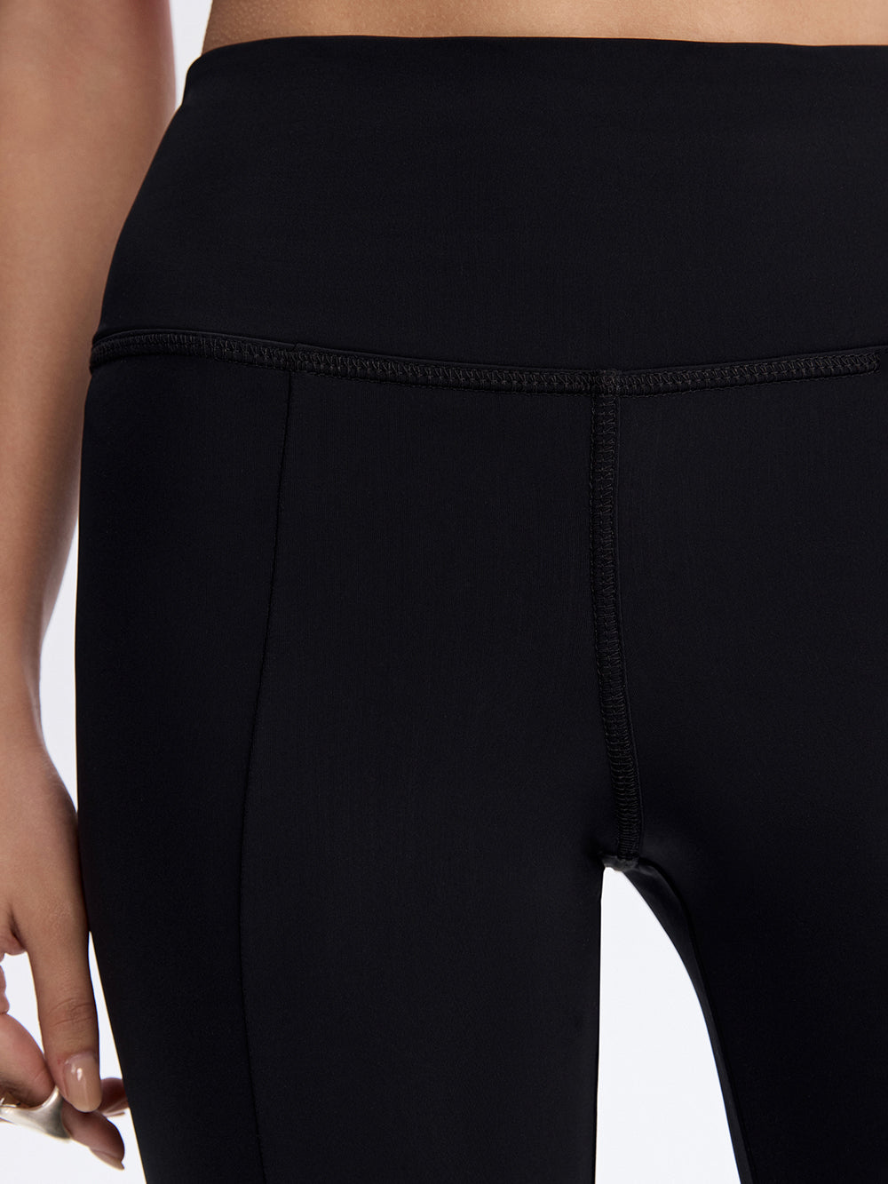 PRAS zip slit leggings, waistband detail