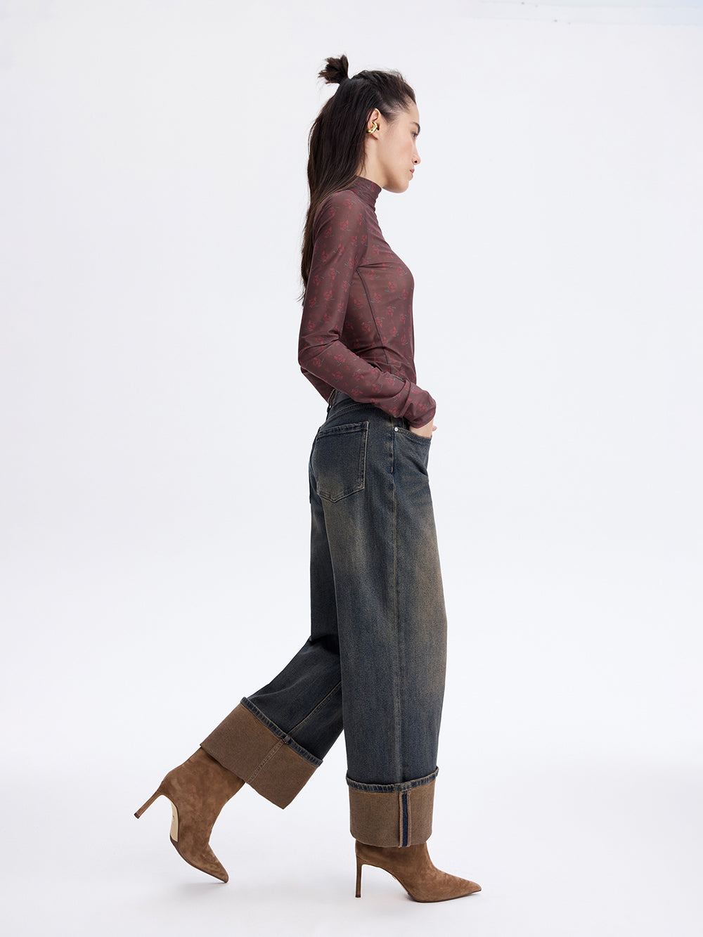 Turn-Up Baggy Jeans — Blue