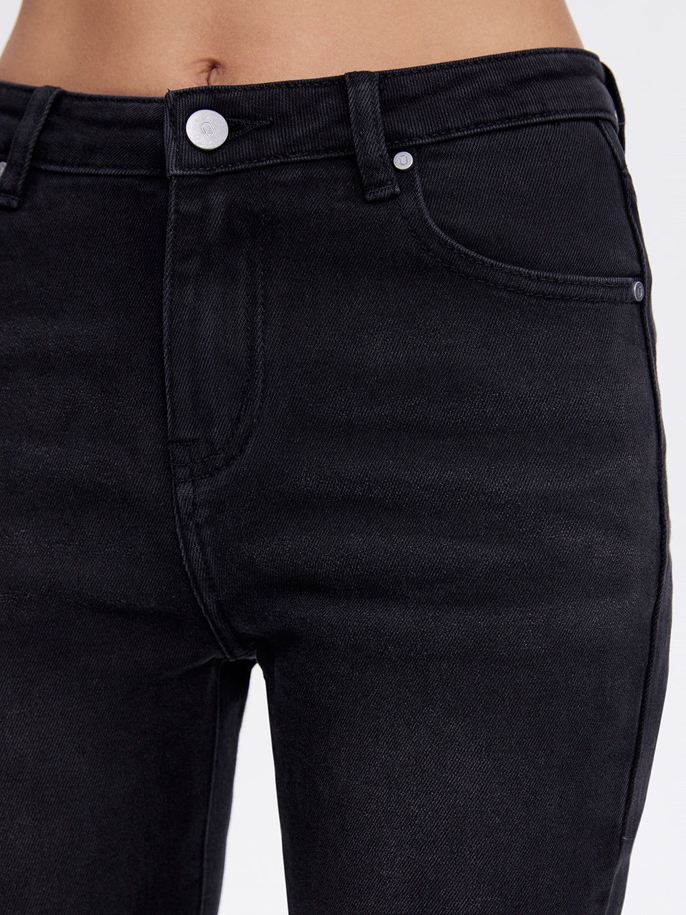 Snap-Slit Skinny Jeans — Black