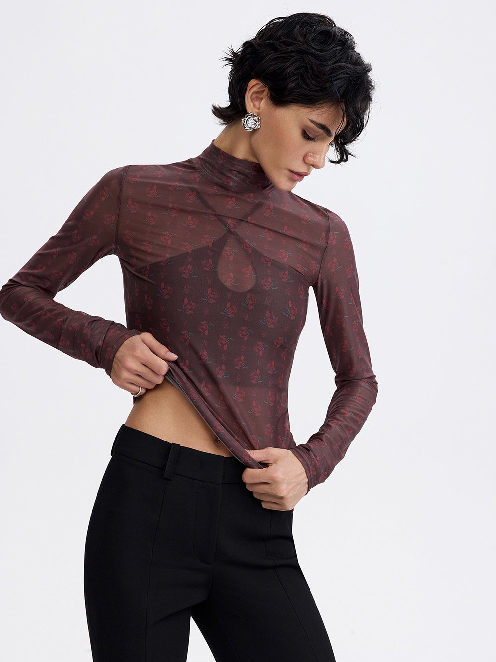 PRAS printed mesh top in burgundy, adjusting the hem