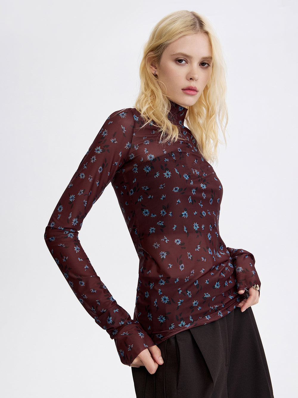 PRAS printed mesh top in brown floral, front