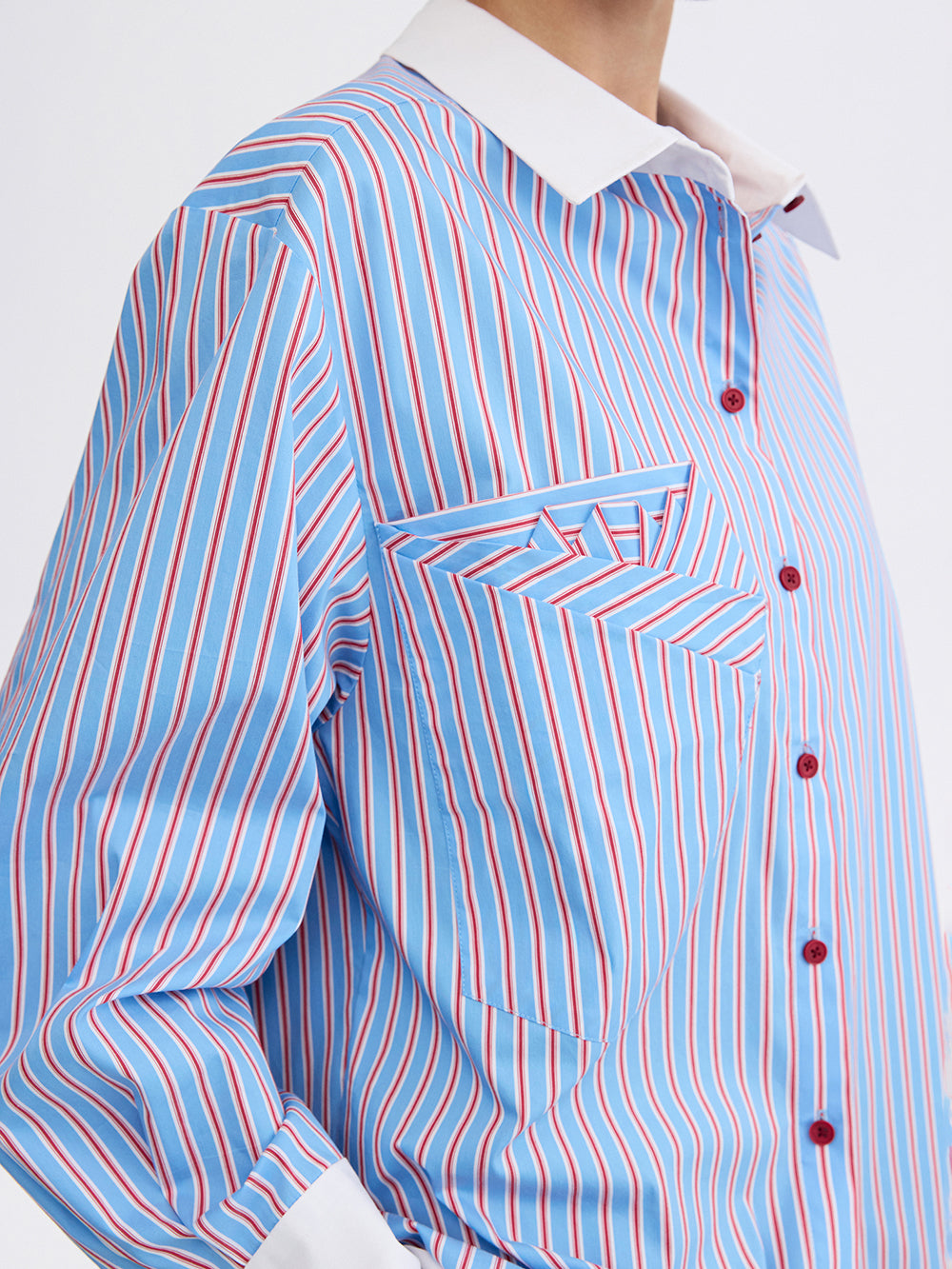 PRAS origami pocket shirt, shoulder and pocket detail