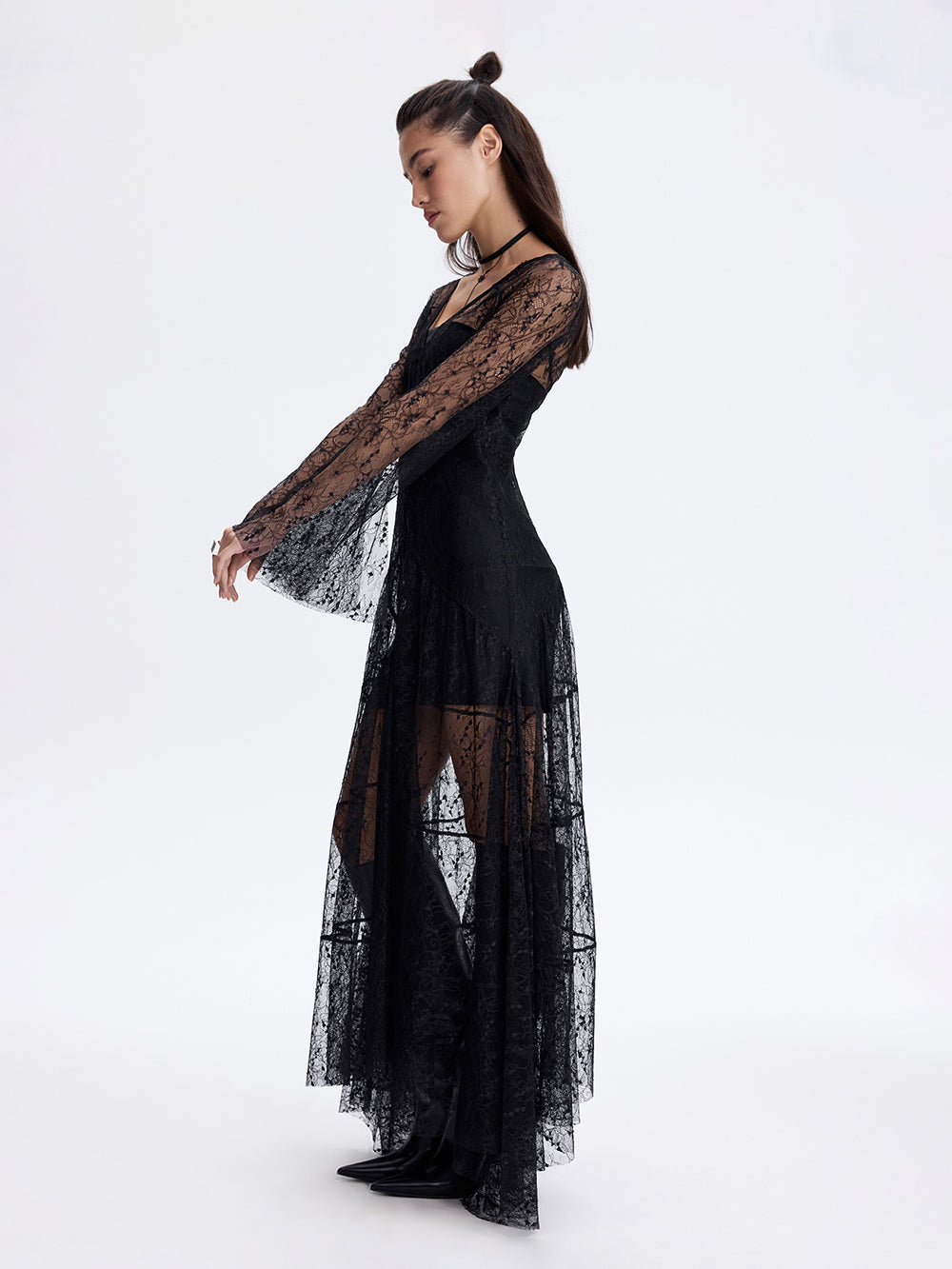 PRAS lace panel dress, profile with lace skirt in motion