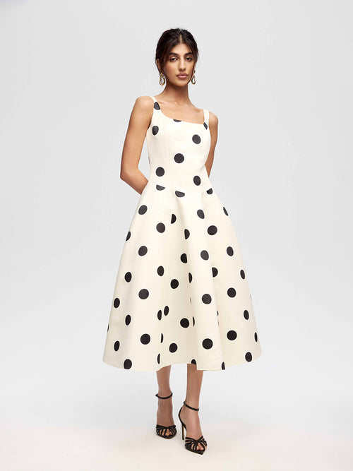 Dress with a full skirt