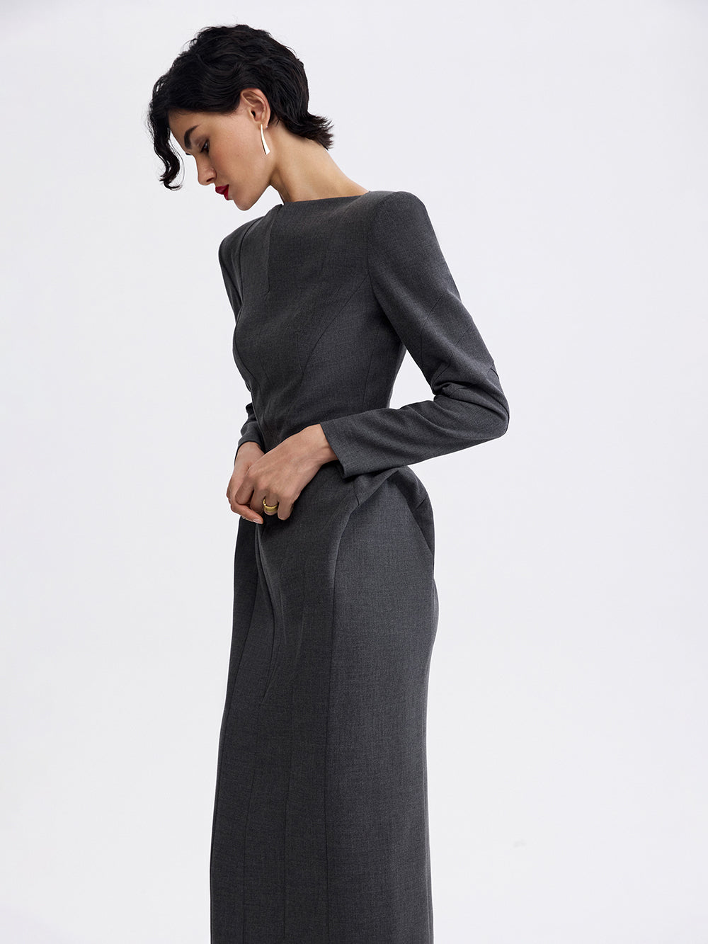 PRAS sculpted sheath dress in grey, profile